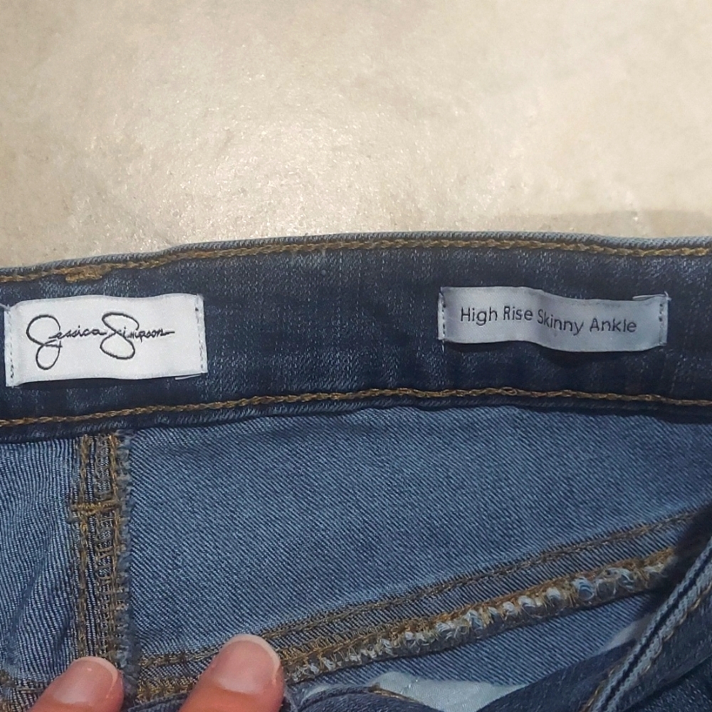 💥CLOSET CLEAR-OUT💥 3 Pairs of Skinny Jeans - Picture 8 of 16
